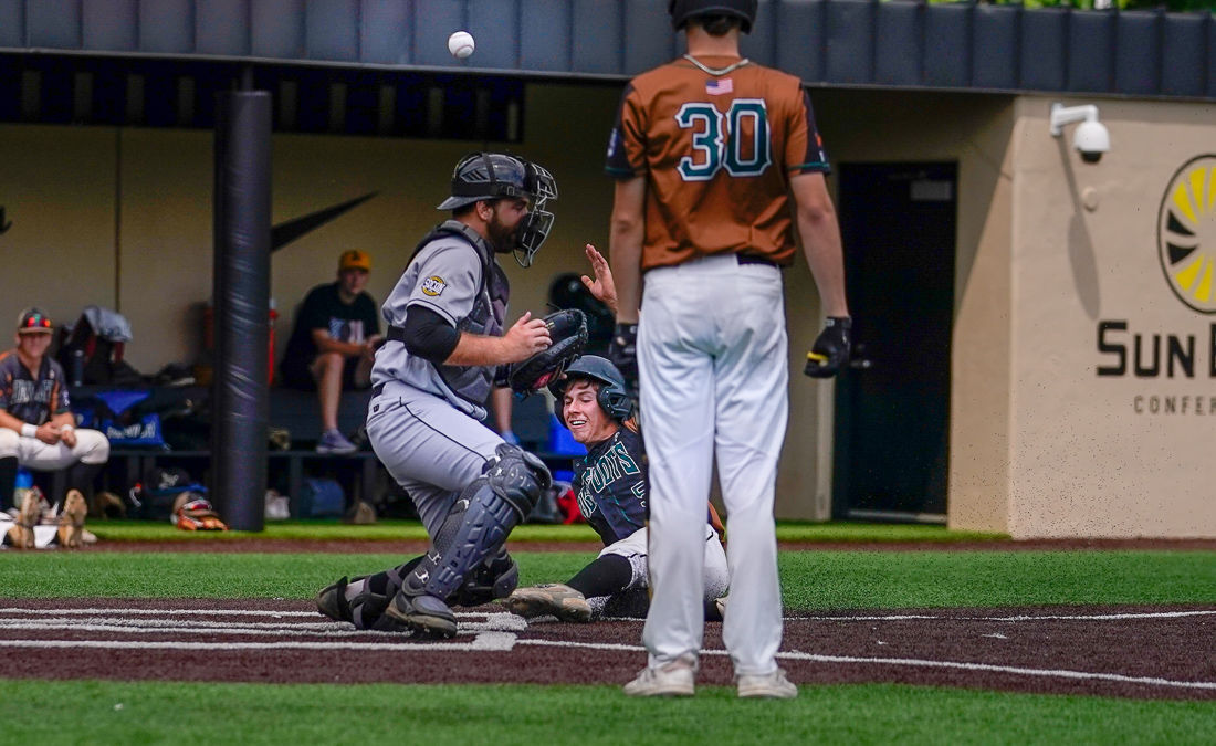 Logan West, Bradley Davis